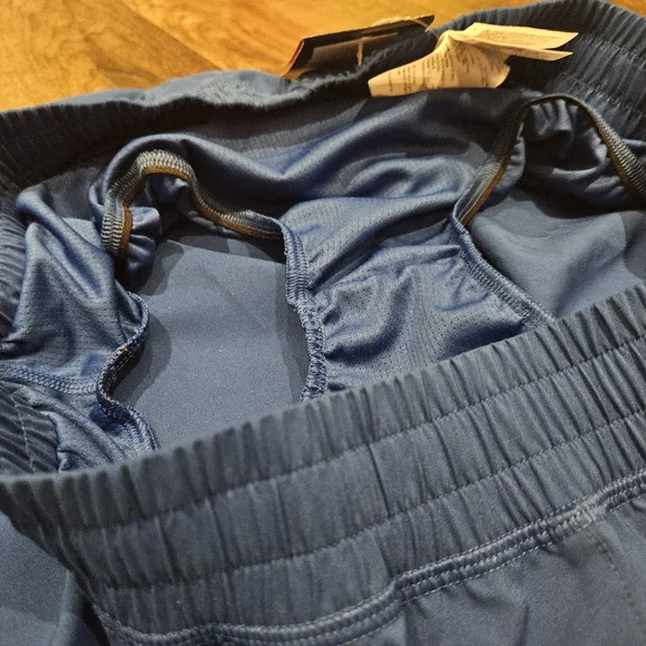 Reebok Running Shorts - Picture 3 of 5